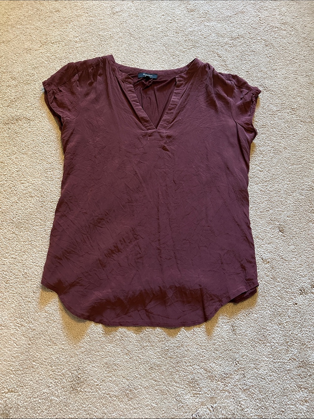 Babaton Burgundy V-Neck Short Sleeve Blouse